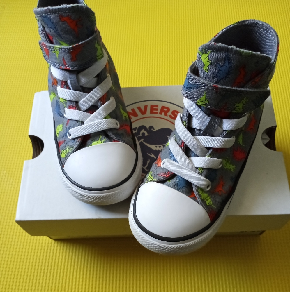 🐢Sz 10 CONVERSE🐢